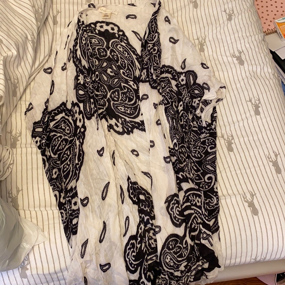 White and black light cardigan